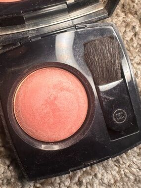 Chanel Baked powder Blush 56 tea rose